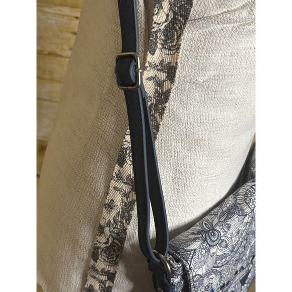 SAKROOTS PACIFIC FLORAL FOLD OVER SOFT CANVAS SMALL CROSSBODY PURSE - Picture 9 of 9